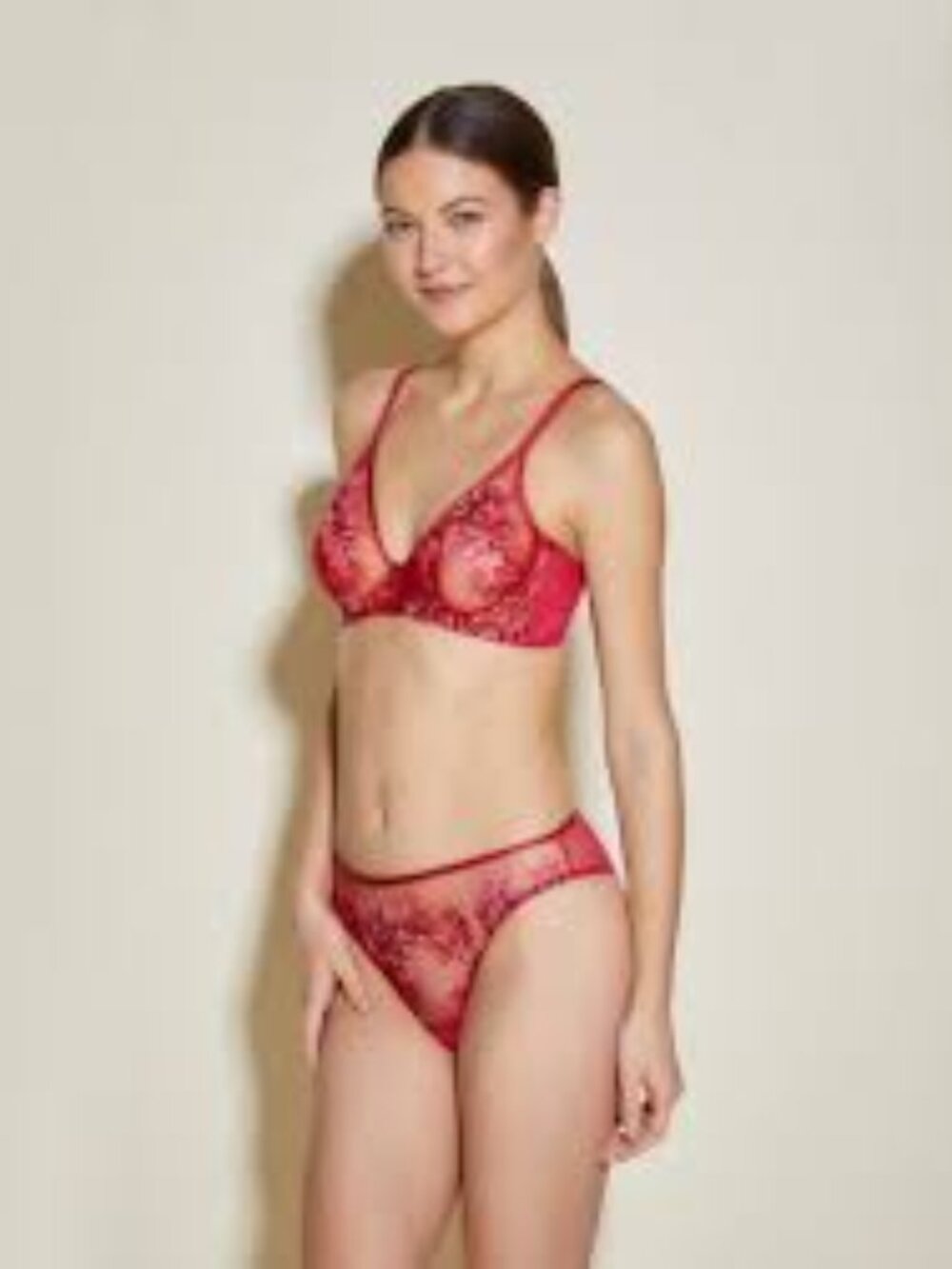Cosabella Red Lace Maasai Underwire Bra NWT Size 32F Mystic Red